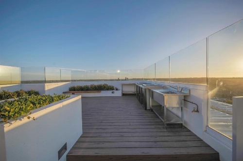Panoroma Apartments image 16